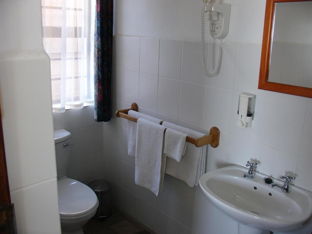 Kruisfontein On The Bay Guesthouse מראה חיצוני תמונה