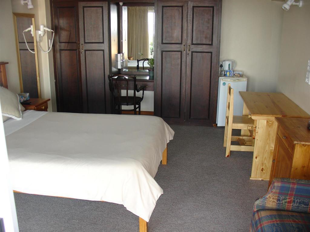 Kruisfontein On The Bay Guesthouse מראה חיצוני תמונה